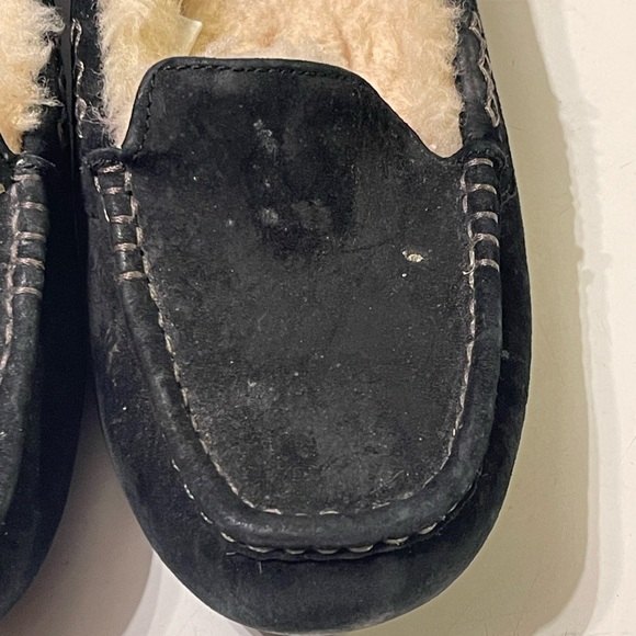 UGG Ansley 7 Black Suede Moccasin Slippers Shearling Fur Lined Lounge Shoe - Picture 3 of 10